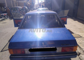 Talbot Solare Essence Manuelle 1981 في خريبكة