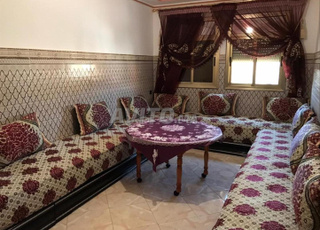 شقة للإيجار 80 متر مربع في الناظور