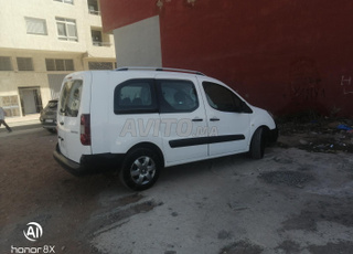 Peugeot Fgett Vitrée avec sièges