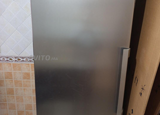 Congélateur de marque Whirlpoo et friteuse