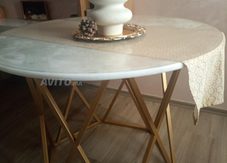 Magnifique table à manger en marbre et fer forgé