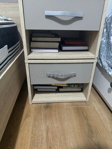 سرير 140/190 مع قاعدة ومرتبة شبه جديد