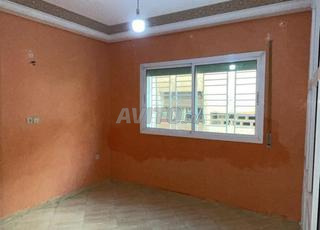 شقة بالطابق الأول للكراء