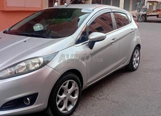 أبيع سيارتي فورد فييستا