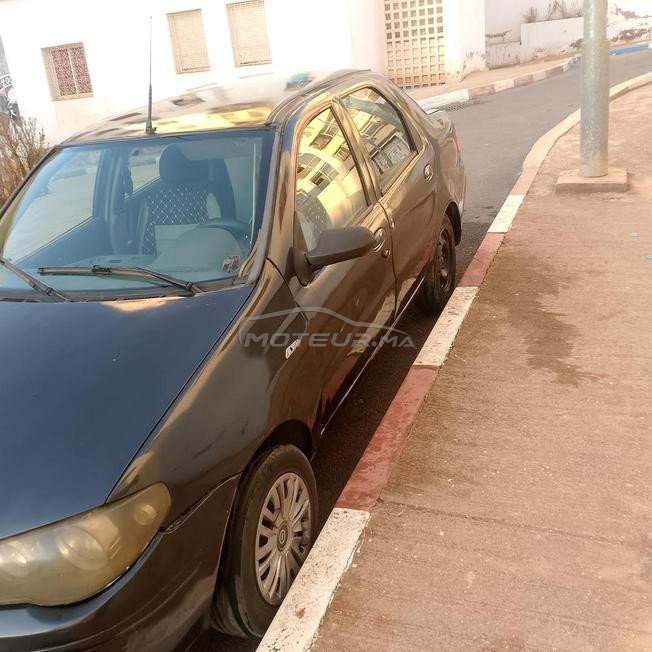 Fiat albea modèle fin 2010 essence 8 cheveux