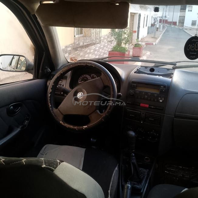 Fiat albea modèle fin 2010 essence 8 cheveux