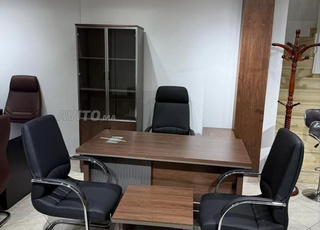 Bureau pratique - Excellent état