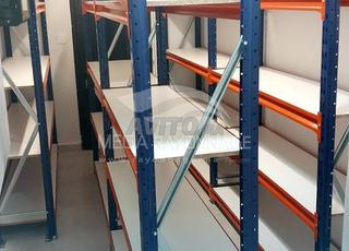 رفوف نصف ثقيلة - متانة وتصميم 🧱