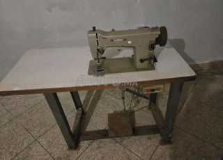 Vendre machine pour broderie