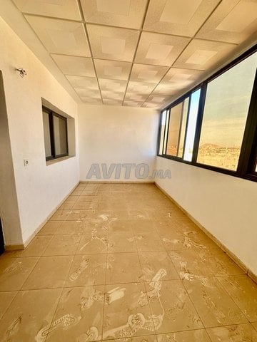 Beau plateau bureaux vide