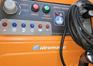 Machine de lavage à vapeur