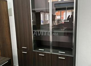 خزانة زجاجية خشبية متعددة الاستعمالات