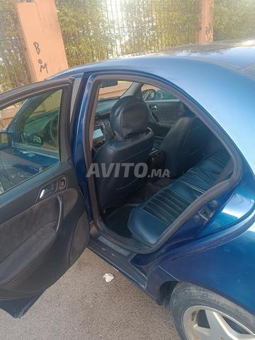 Mercedes-Benz Classe C Diesel Manuelle 2002 à Salé - 2