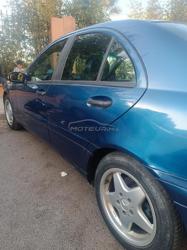 Mercedes-Benz Classe C Diesel Manuelle 2002 à Salé