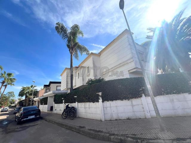 Villa commerciale de 560m2 Au Zénith Sidi Maarouf