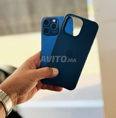 iPhone 15 pro Max E-sim 512 G