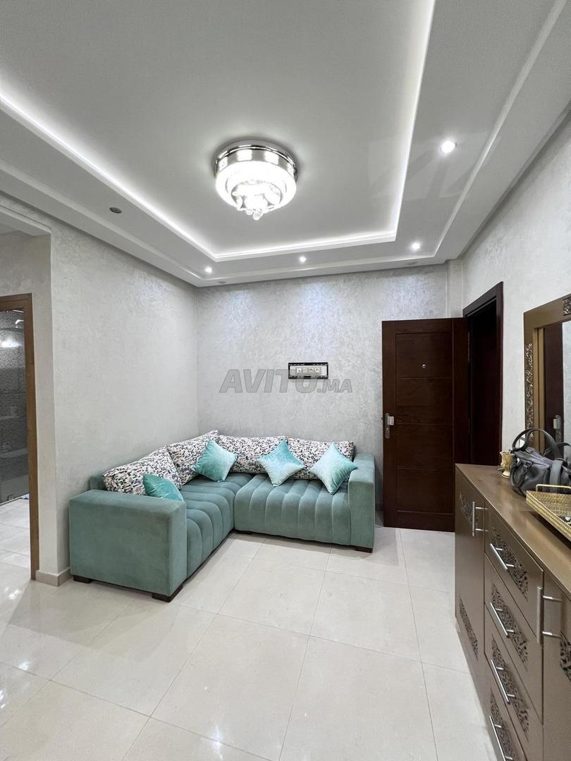 Appartement spacieux à louer vide sur Hay Salam - image 5