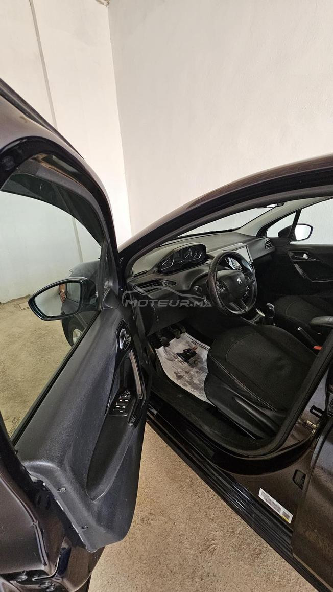 Peugeot208