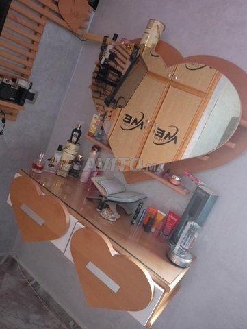 كوافوزة الاحلام Coifeuse chic bois de hêtre