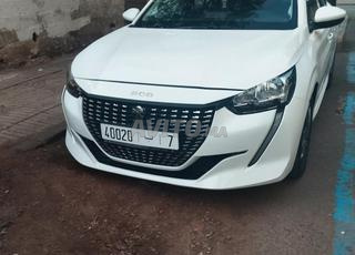 208 أوتوماتيكية بسعر صغير