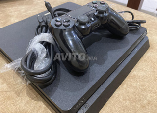 PS4 slim et manette