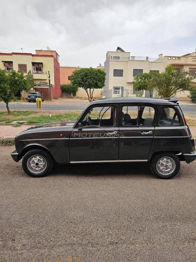 Renault R4 Essence Manuelle 1998 à Marrakech