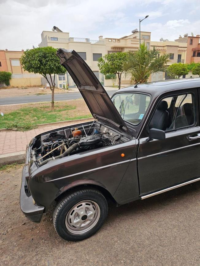 Renault R4 Essence Manuelle 1998 à Marrakech