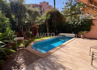 للبيع دوبلكس رائع في حي الشتوي مراكش