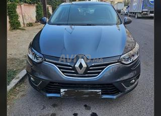 سيارة ميغان 4 للبيع