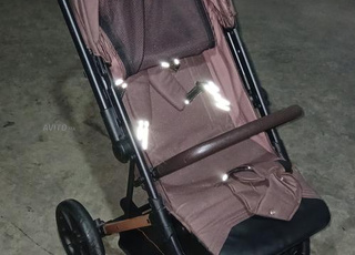 عربة أطفال مزدوجة