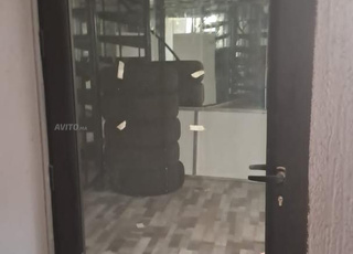 Local idéal pour agence de location