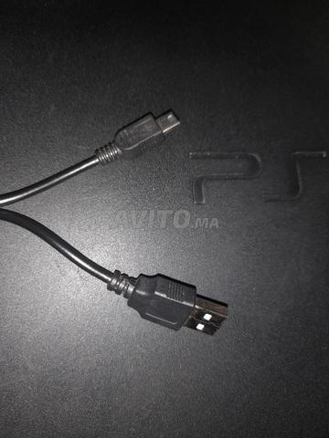 Ps3 slim état neuf plein de jeux / manette - 2