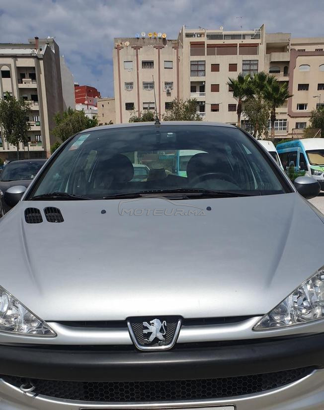 Peugeot 206 Essence Manuelle 2003 à Tanger