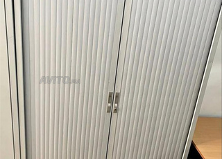 خزانة معدنية بأبواب منزلقة Dde Fèès