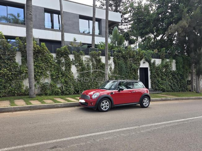 Mini Cooper cherche sa nouvelle copine de route