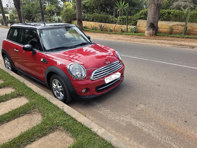 Mini Cooper cherche sa nouvelle copine de route