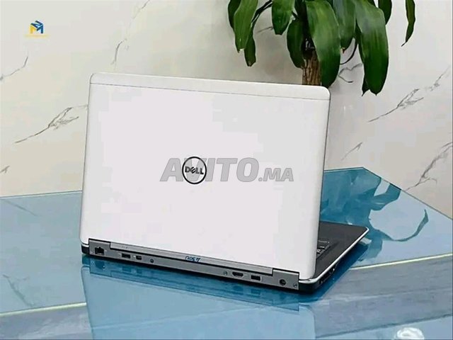 Dell i5 Ram 8 Disc SSD et cartable 