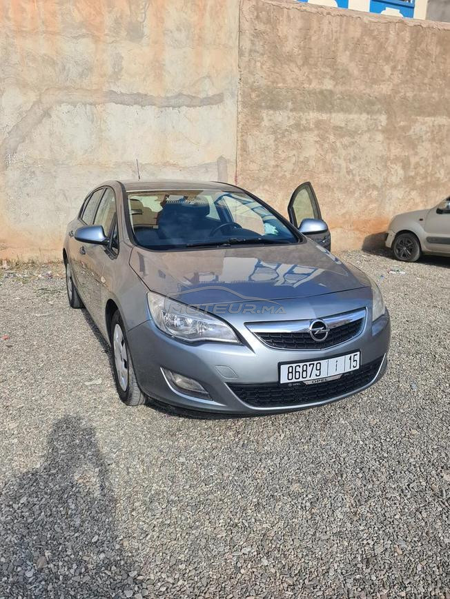 Opel Astra 2012