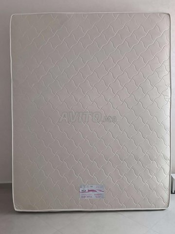 Grand matelas 160*200