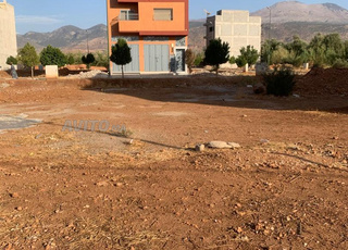 Terrain équipé et titré à vendre ✅