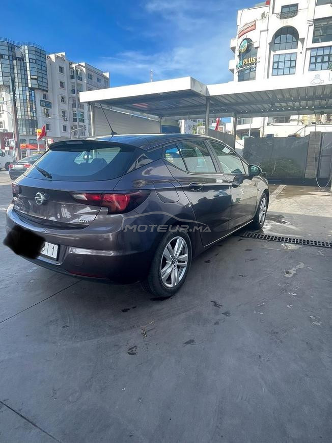 Opel Astra Diesel Manuelle 2017 à Mohammedia