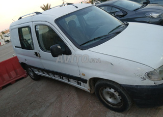 شريك صيني باقي مليح