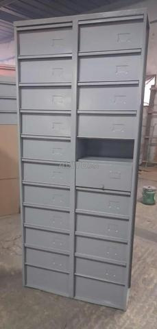 صمامات معدنية
