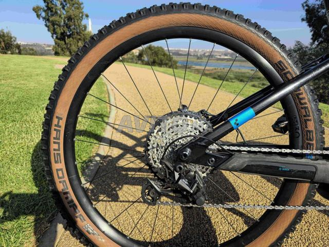 Cube Stereo Carbon Smart Système 2025