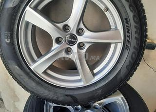 عجلات وإطارات ألومنيوم