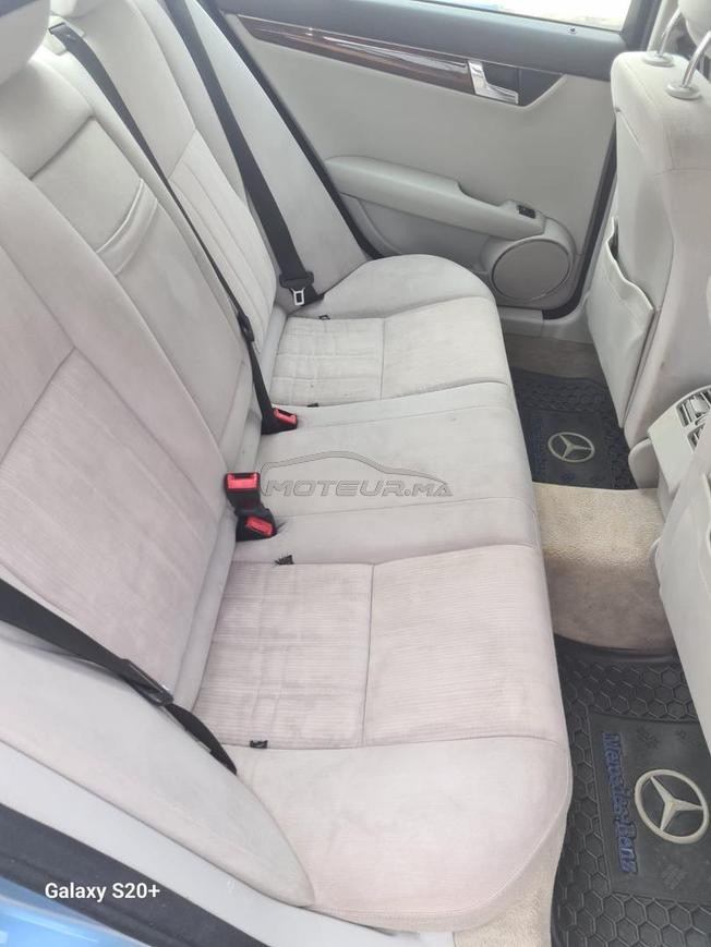 Mercedes-Benz 220 Diesel Automatique 2010 à Fès