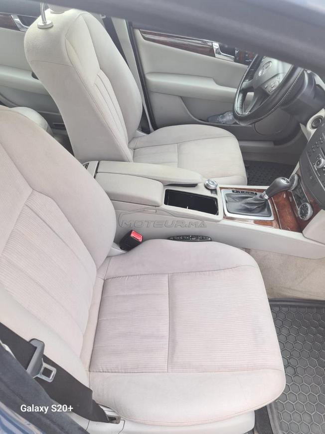 Mercedes-Benz 220 Diesel Automatique 2010 à Fès