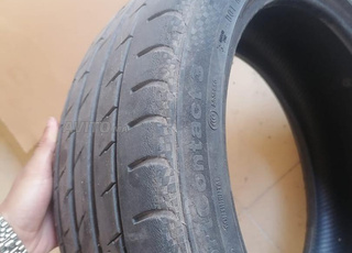 3 إطارات بحالة جيدة لسيارة فورد فييستا