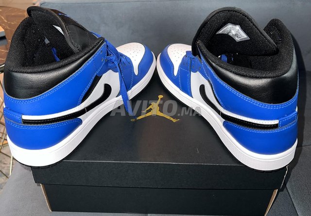 AIR JORDAN 1 MID - TAILLE 42