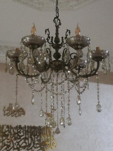 ثريا من النحاس